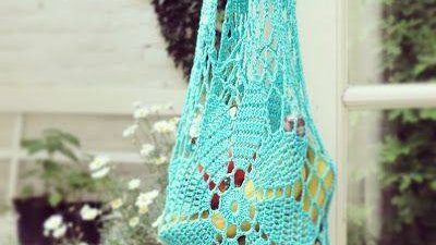 Mavi örgü pazar filesi