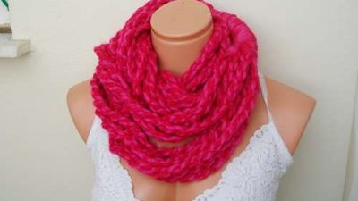 Kolda Örülen Boyunluk Modelleri